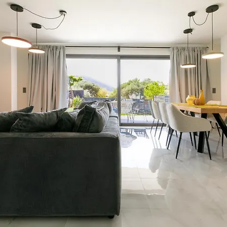 Breeze Concept Villa *