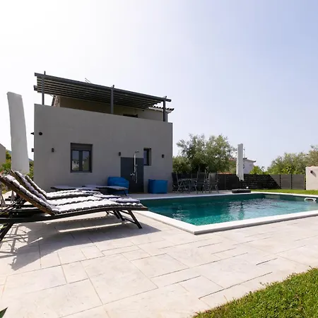 Breeze Concept Villa *